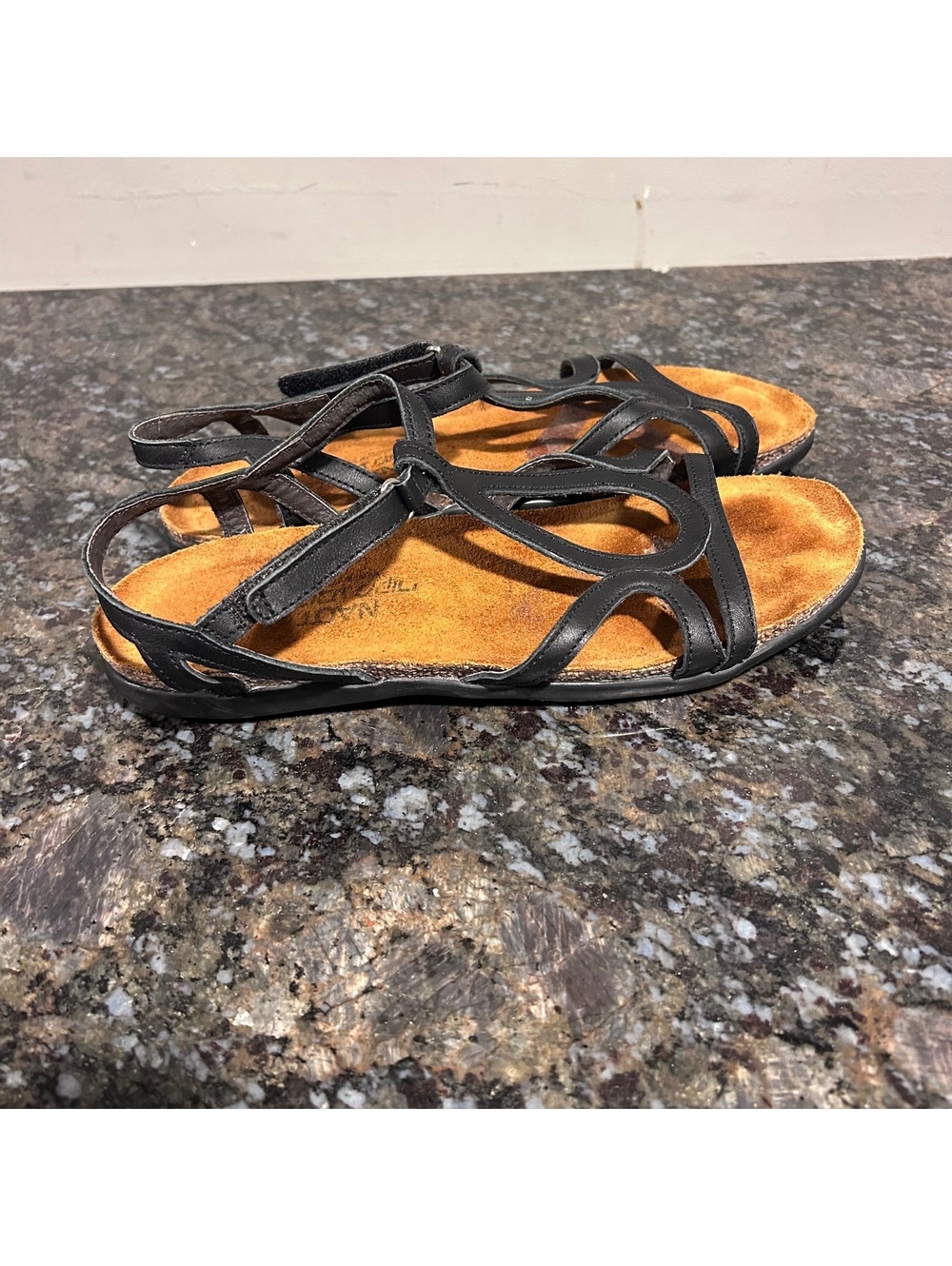 Naot Dorith Sandals Womens Size 9 EU 40 Black Leather Strappy Adjustable Comfort